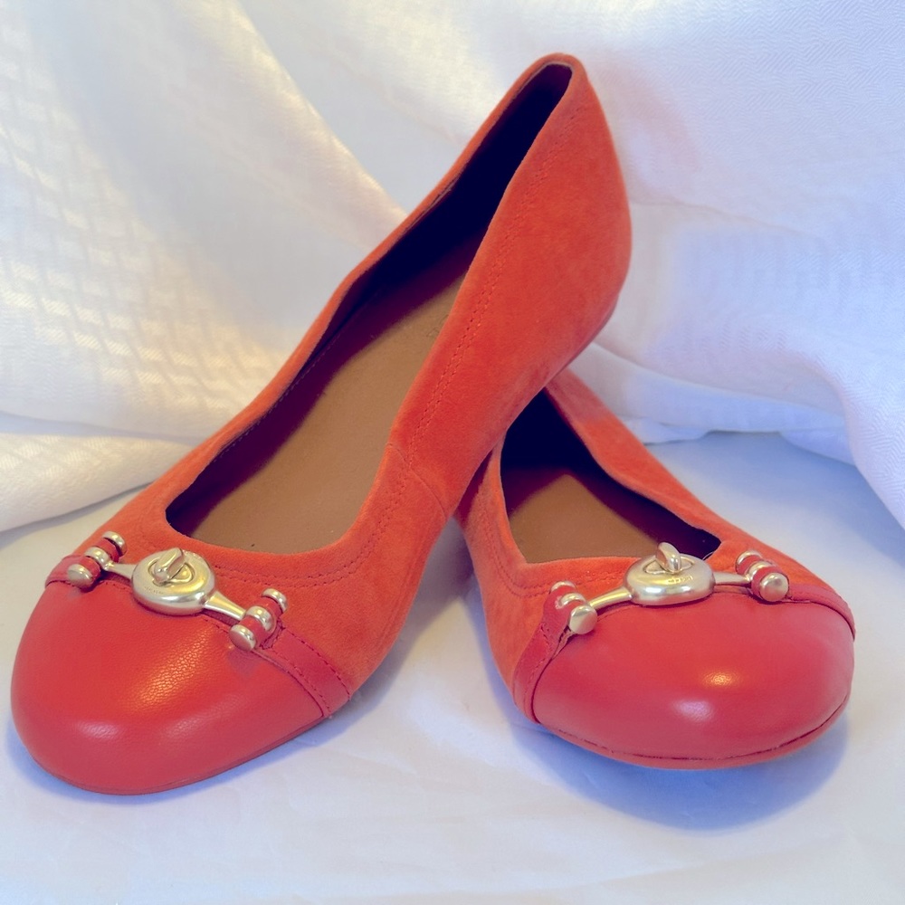 🌈💕🌈 COACH BRAND Women’s Flats Burnt Orange SUEDE Size 9